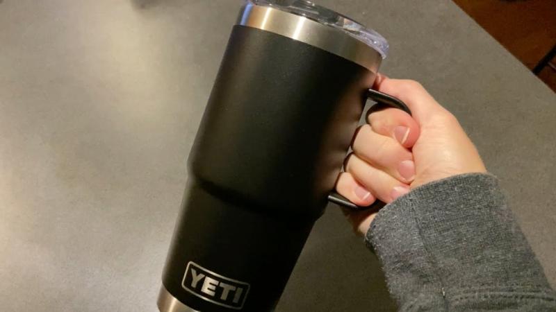 Best Travel Mug of 2023 With Stronghold Lid For Hot & Cold Drinks: Yeti Vs Rambler