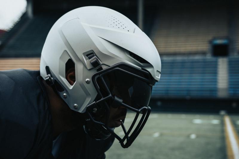 Best Warrior Lacrosse Helmets in 2021: Top Options for Protection and Performance on the Field