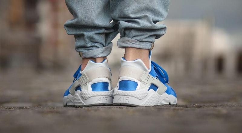 Blue Nike Huarache: 15 Blazing Styles That