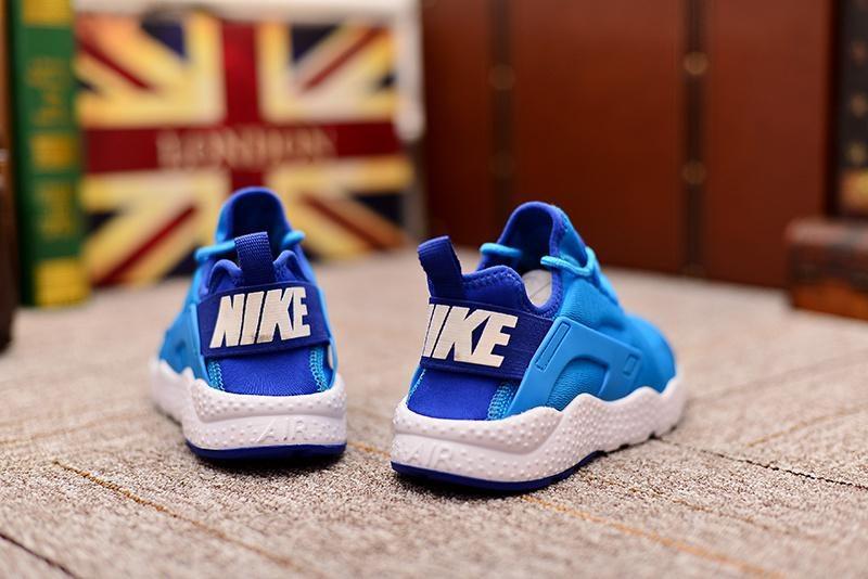 Blue Nike Huarache: 15 Blazing Styles That