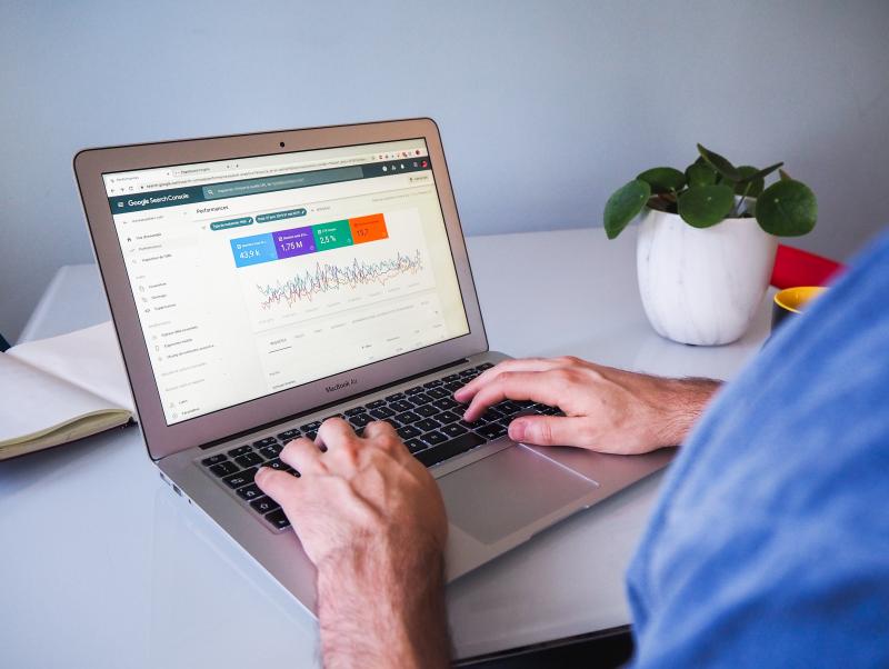 Boost Your La Crosse Small Business Success: 15 Crucial Web Design & Marketing Tips