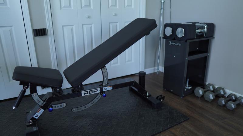 Build Muscle Fast at Home: This Olympic Weight Bench Transforms Any Space into a Home Gym