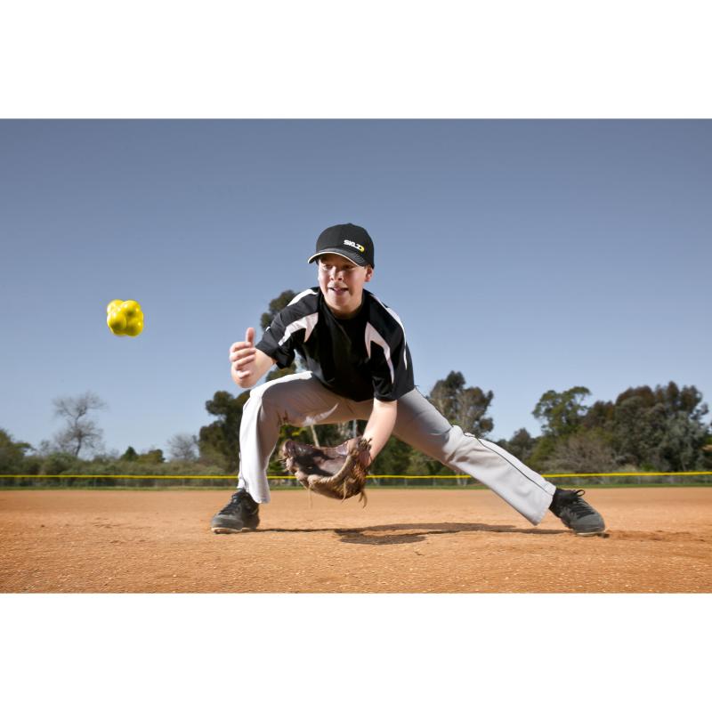Can A Baseball Fielding Trainer Help You Play Like The Pros.  An In-Depth Look At The Sklz Baseball Fielding Trainer