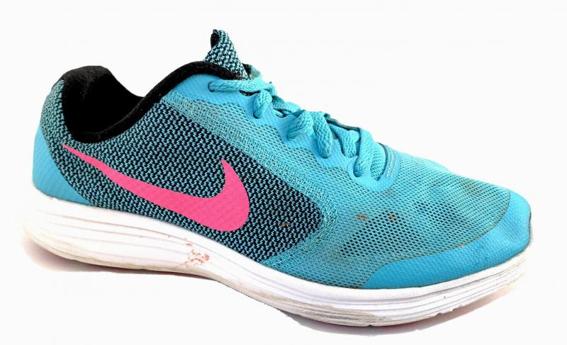 Can Nike Revolution Shoes Live Up to the Hype: 15 Eye-Opening Facts About This Timeless Tennis Shoe