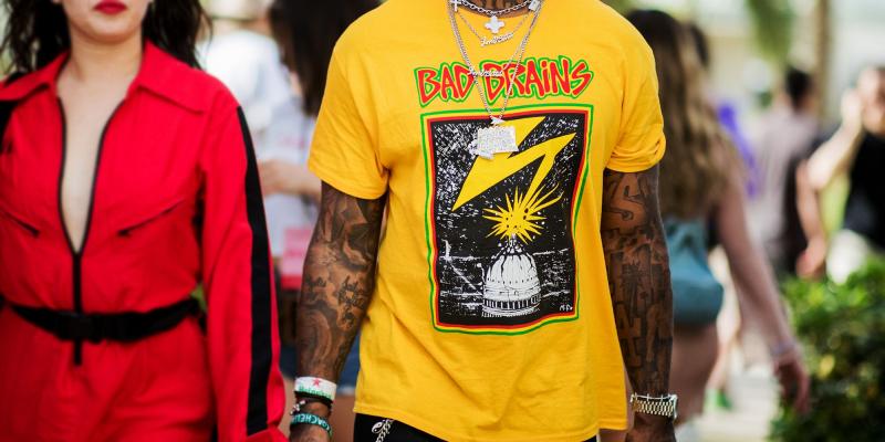 Can These Classic T-Shirts Bring Back Nostalgia: Why Vintage Black and White Yankee Shirts Never Go Out Of Style