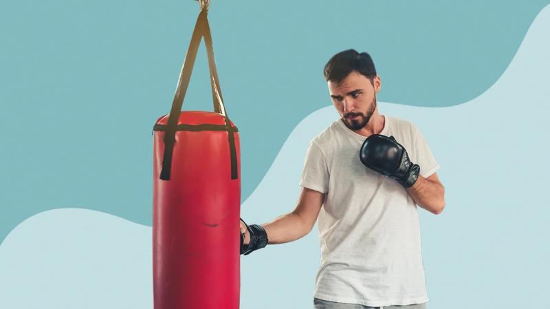Century Wavemaster: The Must-Have Punch Bag For Boxers and Martial Artists in 2023