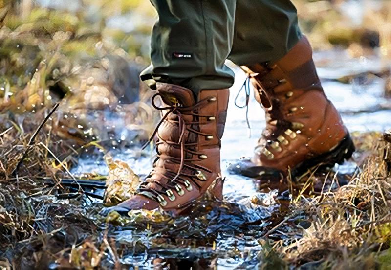 Cold Feet in the Woodlands. Discover the Best Boots for Hunters This Season