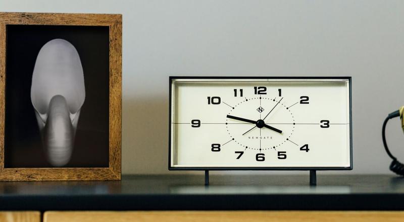 Color Changing Alarm Clocks: Why You Need One of These Amazing Clocks in Your Bedroom