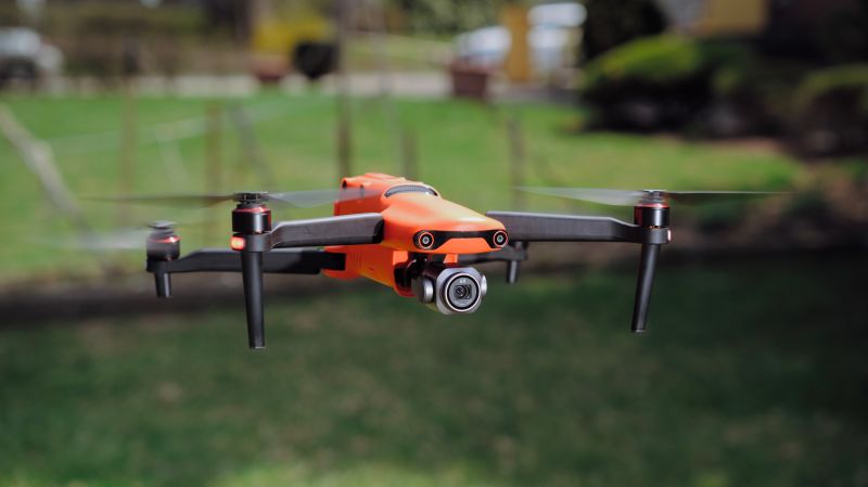 Complete Breakdown of the eVo Warp Pro 2 Drone and Its Features