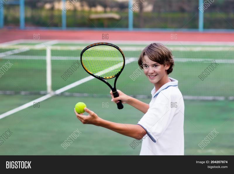 Could Your Child Benefit from the Wilson Ultra Junior Tennis Racket: Discover Why It