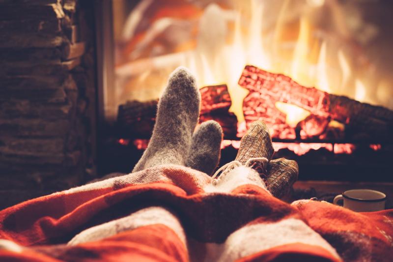 Cozy & Durable Winter Gear: Why the Carhartt Field Jacket is a Must-Have