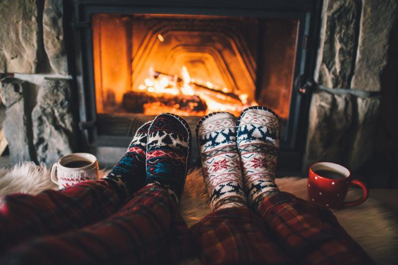 Cozy & Durable Winter Gear: Why the Carhartt Field Jacket is a Must-Have