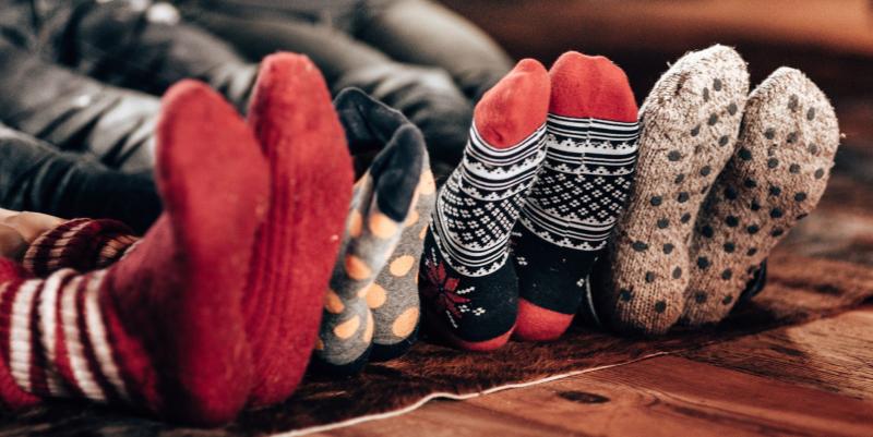 Cozy Up This Winter: Discover the 15 Best Warm Sweatshirts for Men
