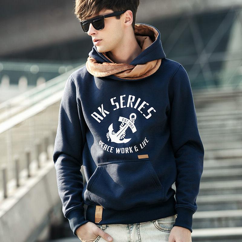Cozy Up This Winter: Discover the 15 Best Warm Sweatshirts for Men