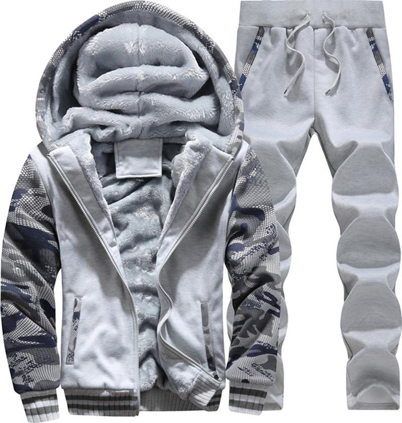 Cozy Up This Winter: Discover the 15 Best Warm Sweatshirts for Men