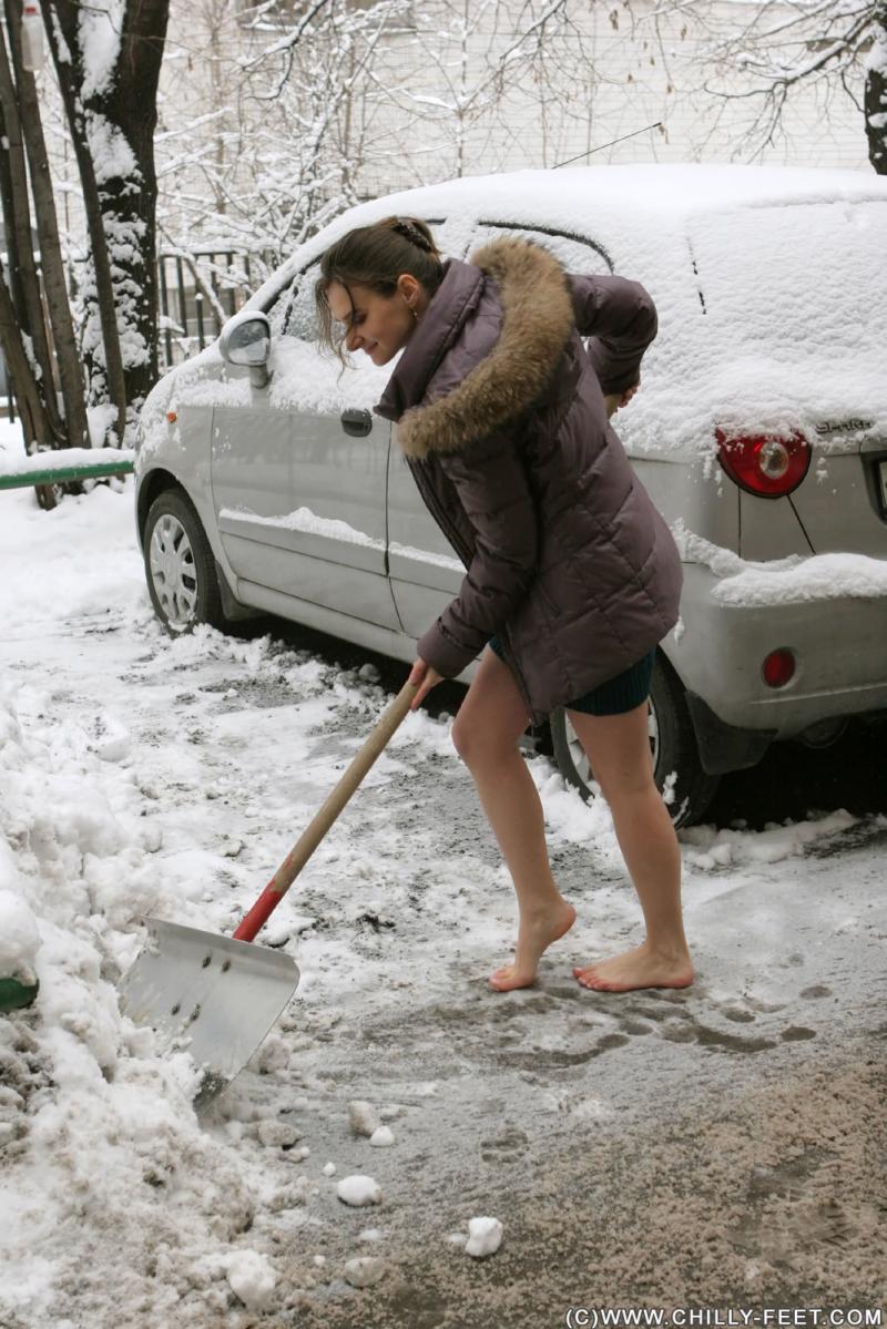 Craving Cozy Feet This Winter. Find The Best Wide Snow Boots Here