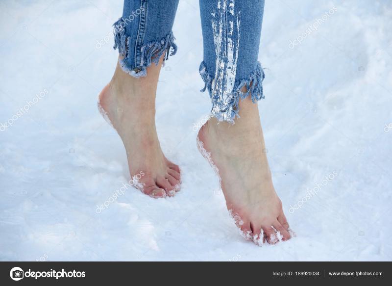 Craving Cozy Feet This Winter. Find The Best Wide Snow Boots Here