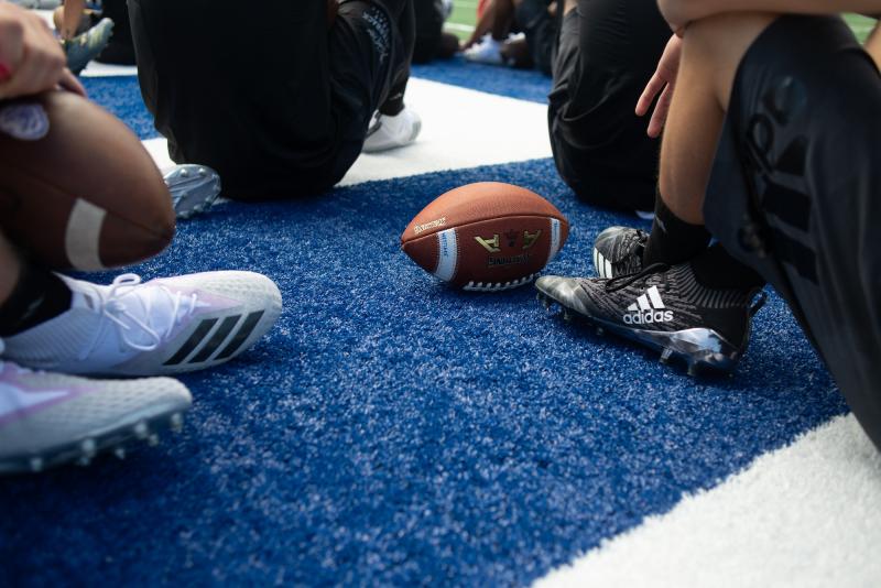 Different Color Football Cleats: Which Ones Give Your Team the Winning Edge