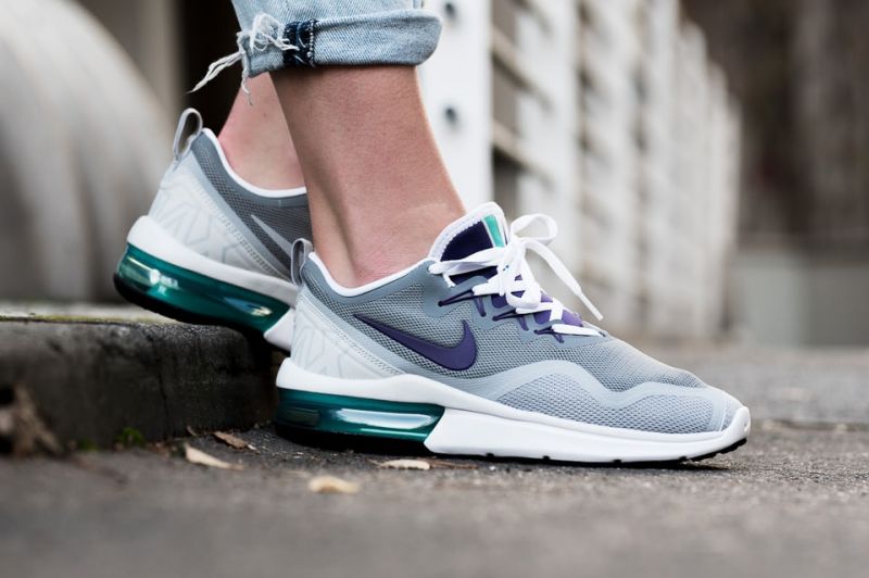 Discover The Latest Stylish Nike Air Max Shoes For Women