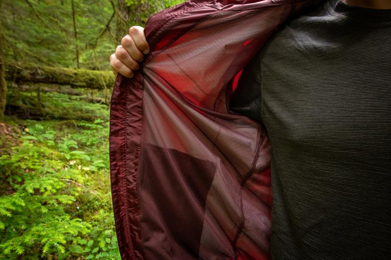 Discover the Perfect Rain Jacket for Women This Fall: A Review of the Columbia Switchback