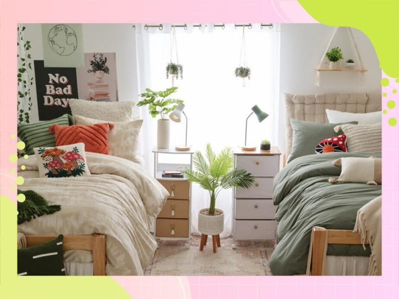 Does Your College Dorm Room Need New Syracuse Lacrosse Posters: Make It Feel Like Home With These 15 Decor Tips