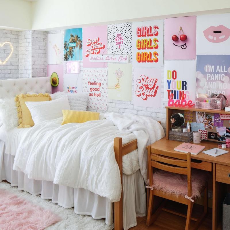 Does Your College Dorm Room Need New Syracuse Lacrosse Posters: Make It Feel Like Home With These 15 Decor Tips