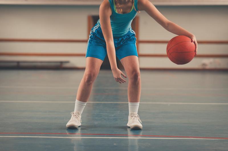 Dribbling goggles enhancing your skills: Why every hooper needs basketball blinders