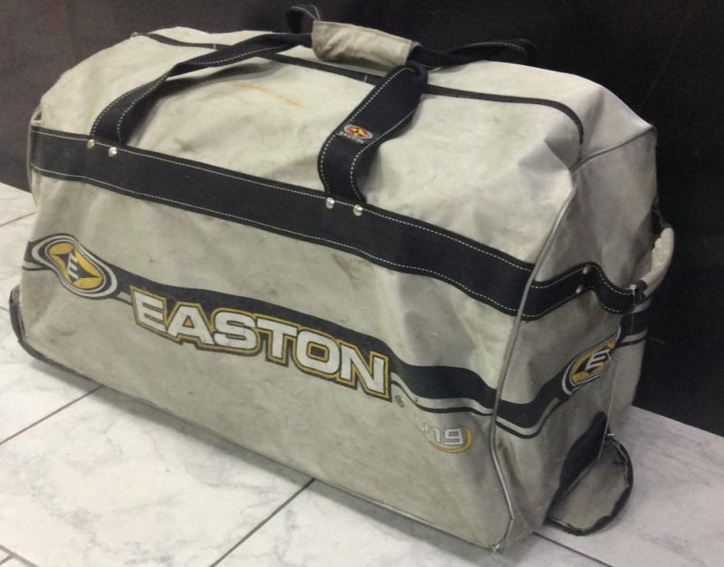 Easton Softball Bag: The 15 Must-Have Features for Your Next Purchase