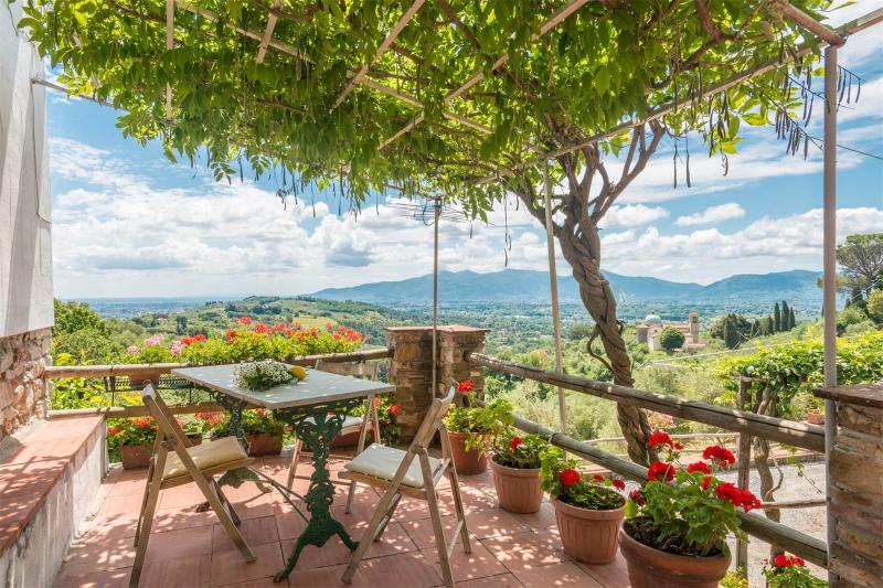 Escape to Villa Valentina in Lucca Italy: An Idyllic Tuscan Villa for Total Tranquility