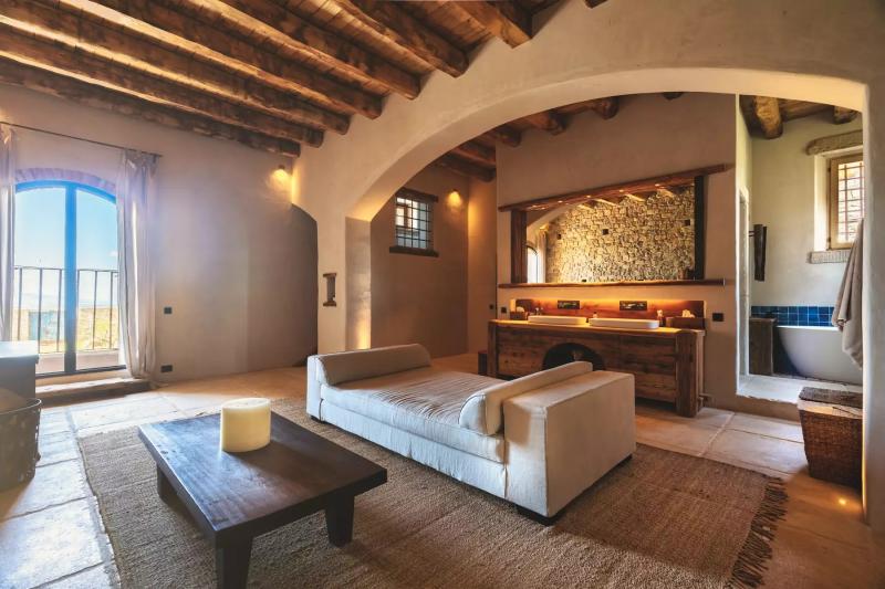 Escape to Villa Valentina in Lucca Italy: An Idyllic Tuscan Villa for Total Tranquility