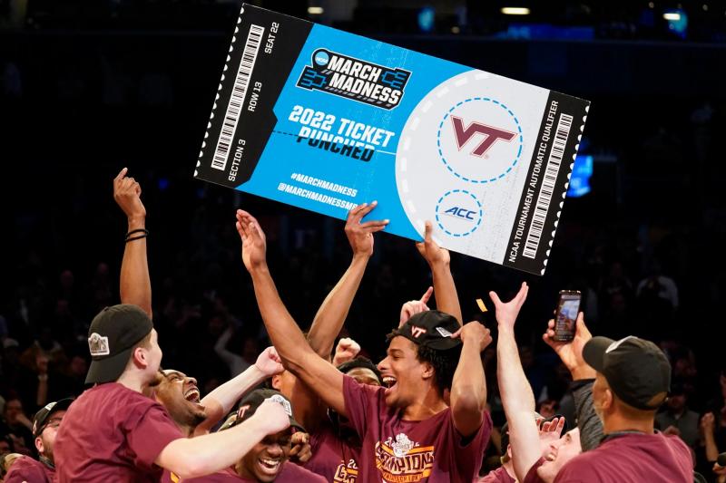 Exciting College Sports Controversy: How Do These 10 Teams