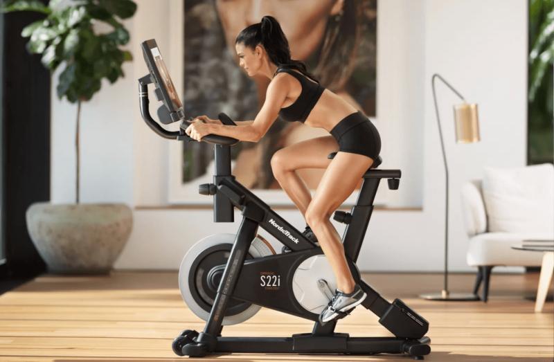 Experience Ultīme Comfy Recumbënt Workouts at Homë: The Body Champ Magnetïc Bike