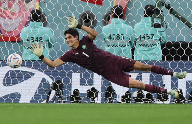 Feel Unstoppable This Season: Discover the Best Compression Leggings for Football in 2022