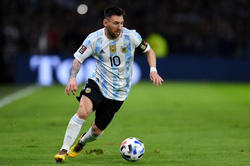Feel Unstoppable This Season: Discover the Best Compression Leggings for Football in 2022