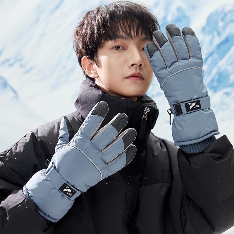 Feeling Frosty This Winter. Find The Best Ski Gloves Under $50 Here