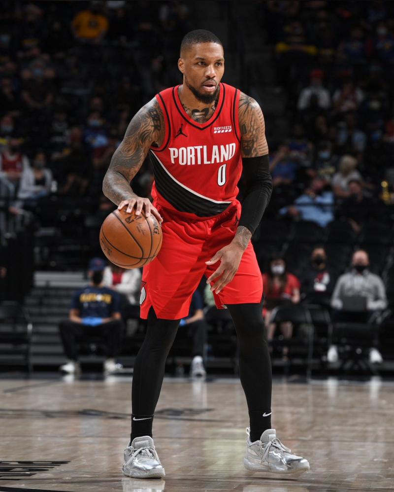 Feeling lost when buying Damian Lillard shoes. Discover 15 tips for picking the perfect pair