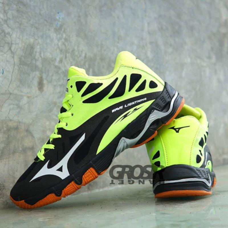 Feeling The Need For Speed This Volleyball Season. Find Out Why The Mizuno Wave Lightning Z6 Is Your Best Option