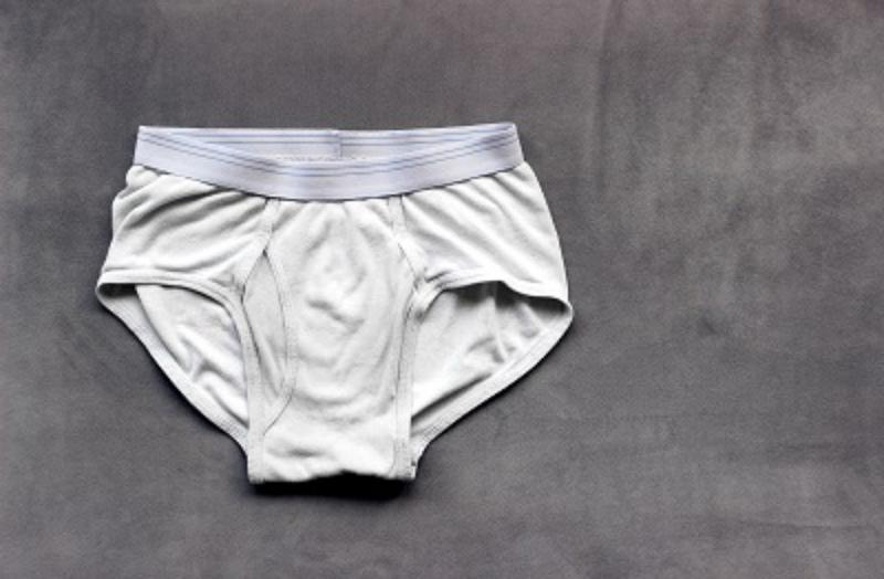 Fellas: Drop Underwear Worries with Head Underwear