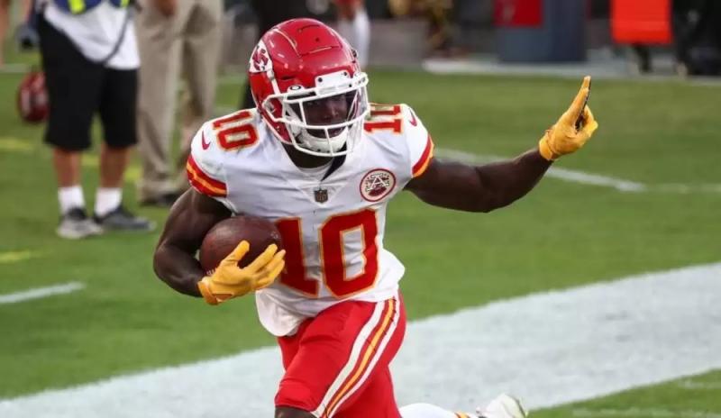 Find Amazing Deals on Tyreek Hill Jerseys: 15 Tips for Grabbing Your Favorite Chiefs Gear