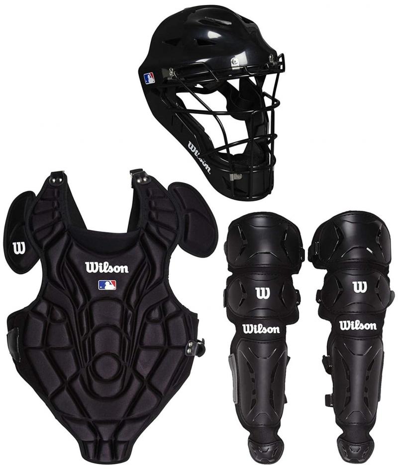 Find Perfect Fit: How to Size Catchers Gear Like a Pro