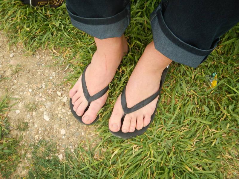 Finding Reef Flip Flops in Size 15: The Complete Guide for Large Feet