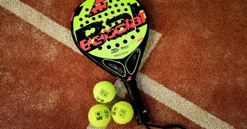 Finding The Best Paddle For The Money: 8 Tips To Choosing The Perfect Paddle Racket This Year