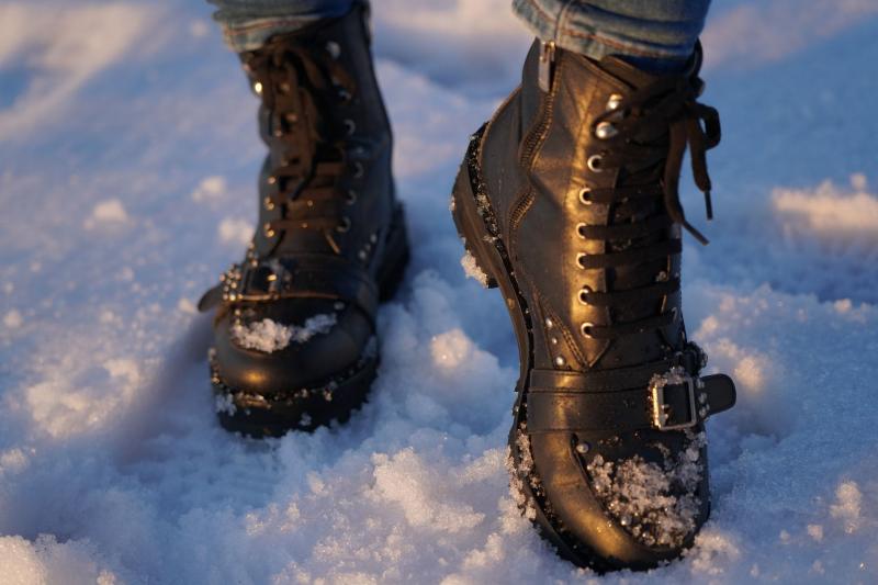 Finding The Best Warm Winter Work Boots For 2023: A Guide For Comfort And Safety This Cold Season