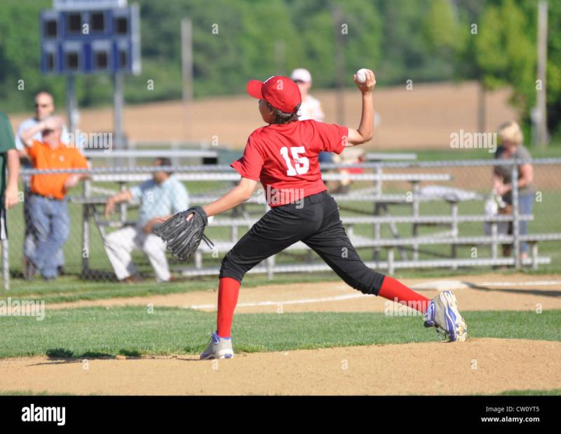 Finding The Perfect Batting Gloves For Your Little One: The Ultimate Guide For All Tee Ball And Youth Baseball Parents