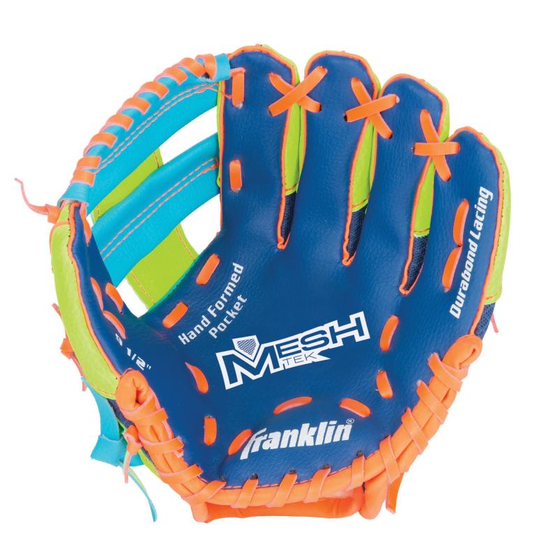 Finding The Perfect Batting Gloves For Your Little One: The Ultimate Guide For All Tee Ball And Youth Baseball Parents