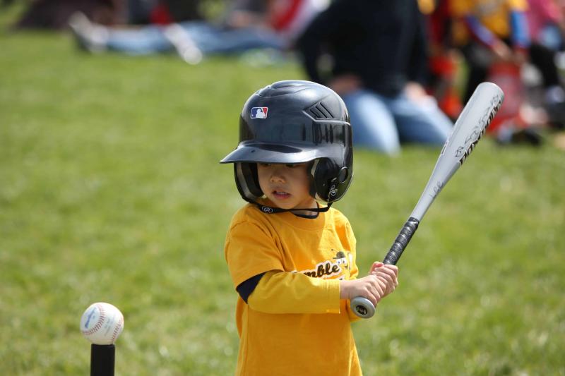 Finding The Perfect Batting Gloves For Your Little One: The Ultimate Guide For All Tee Ball And Youth Baseball Parents