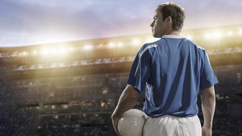 Football Players: How to Choose the Best Xenith Backplate for 2023