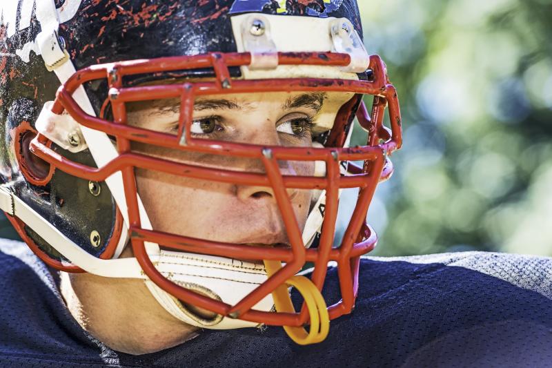 Football Players: Is Your Mouthguard Being Protected The Right Way