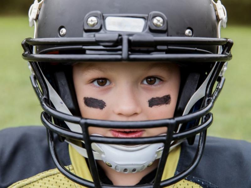 Football Players: Is Your Mouthguard Being Protected The Right Way