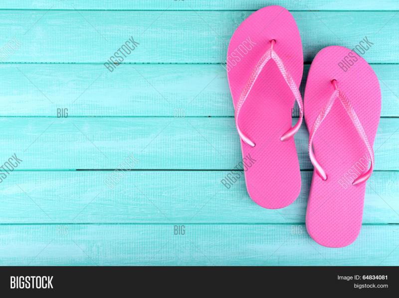 Get Ready For Summer: The Top Reef Flip Flop Styles You Need